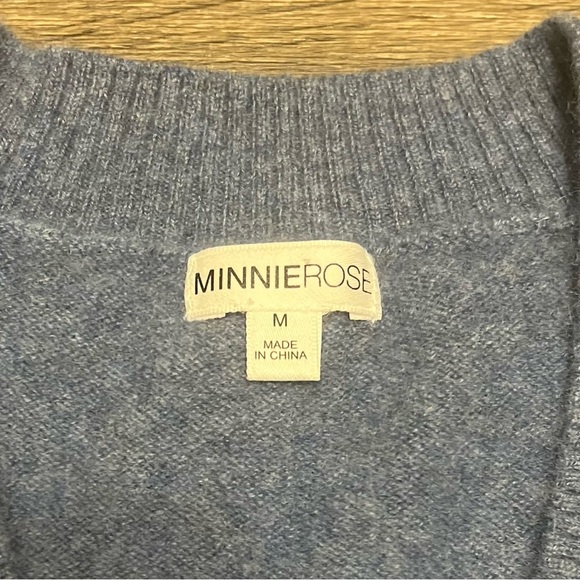 Minnie Rose 100% Cashmere Long and Lean V-Neck Sweater Blue Size Medium - Picture 2 of 10